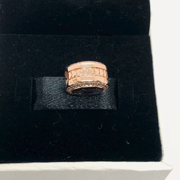 ✨🔥 PANDORA Dallas Cowboys Charm - Picture 3 of 4